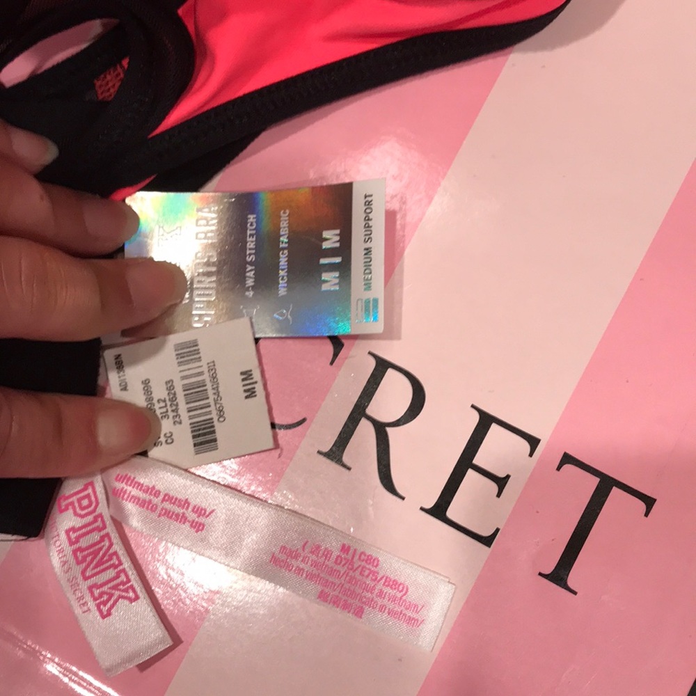PINK Victoria’s Secret Sports Bra Racerback - Picture 5 of 6